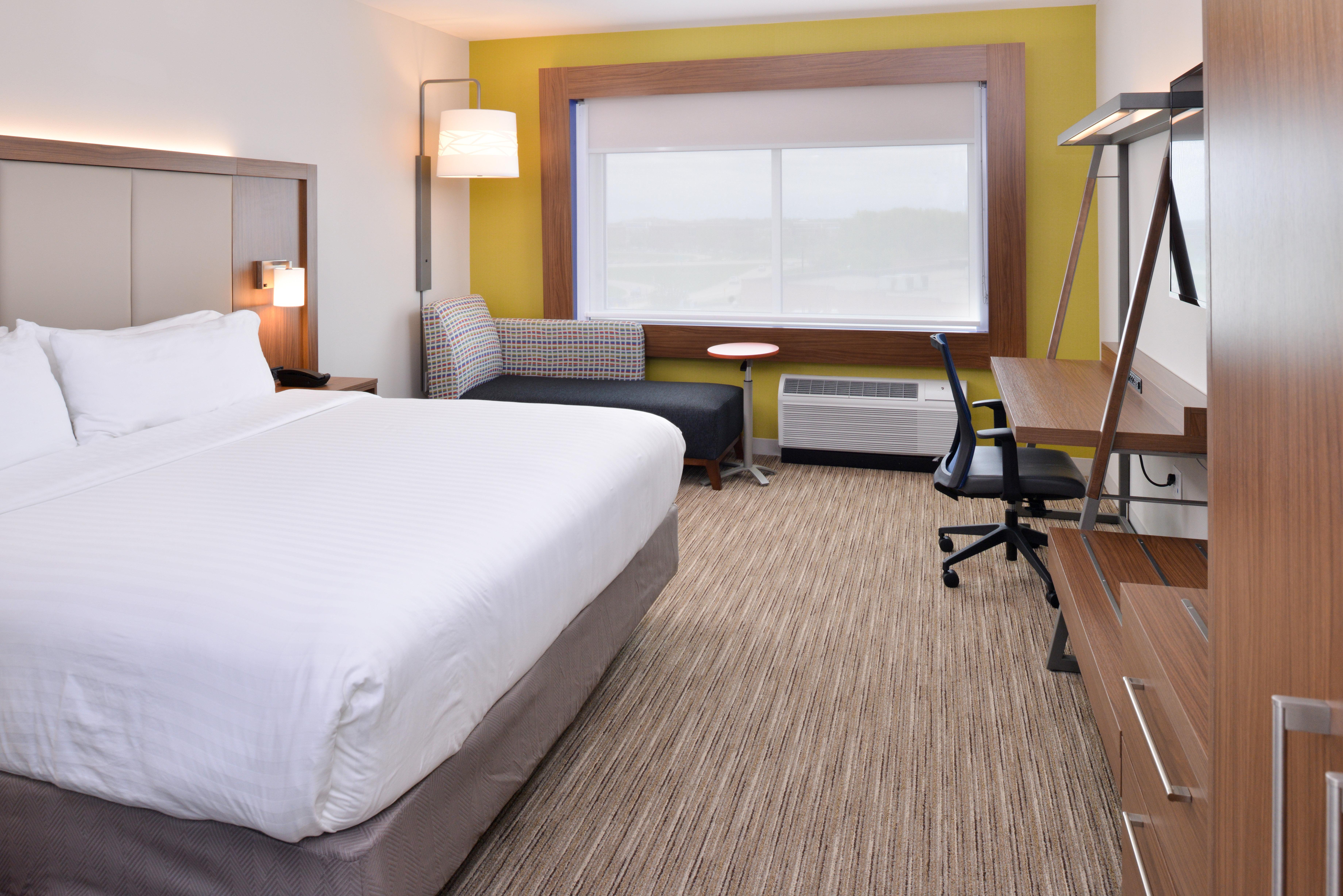 Holiday Inn Express & Suites Madison By Ihg Ngoại thất bức ảnh